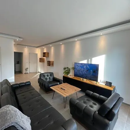 Neuwertige Fewo Mit Terrasse In Der Krufter Idylle Apartamento *